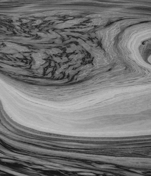 Abstract aesthetic lines representing balance and internal energy flow